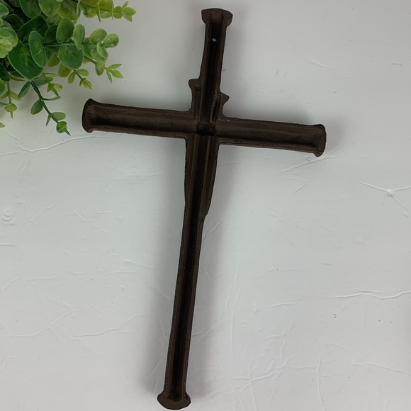 Metal/Steel cross (image of spikes) - Picture 3 of 6